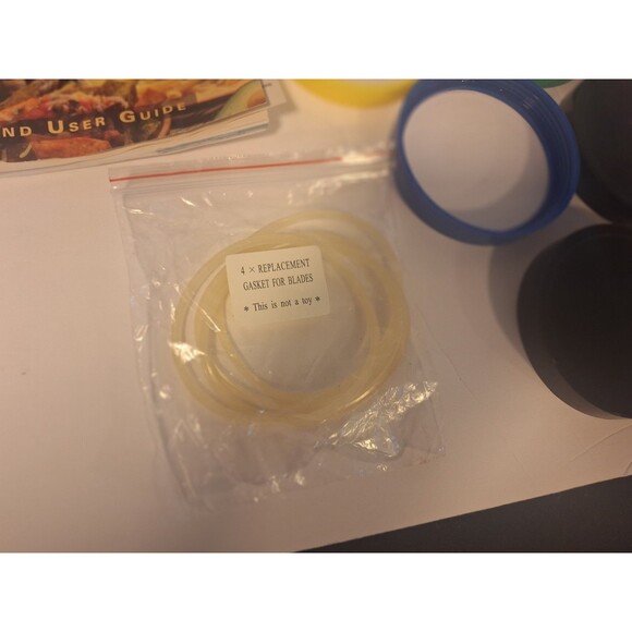 Magic Bullet Blender MB1001, 120V,250W,60Hz,Works Accessories & Booklet Included - Picture 8 of 8